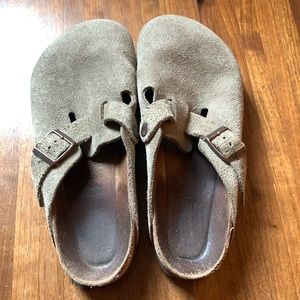 Birkenstock suede Boston clogs